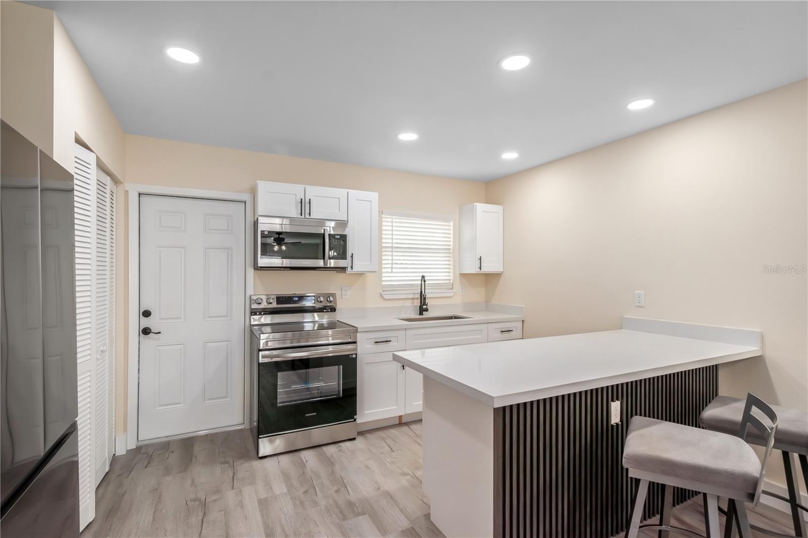 OCALA RDG UN 01 - Residential Income