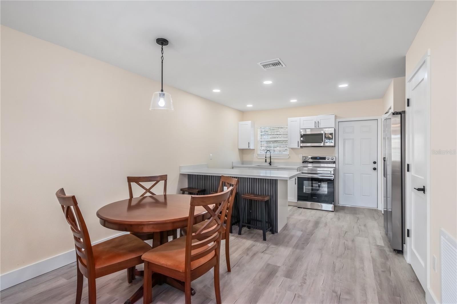 OCALA RDG UN 01 - Residential Income