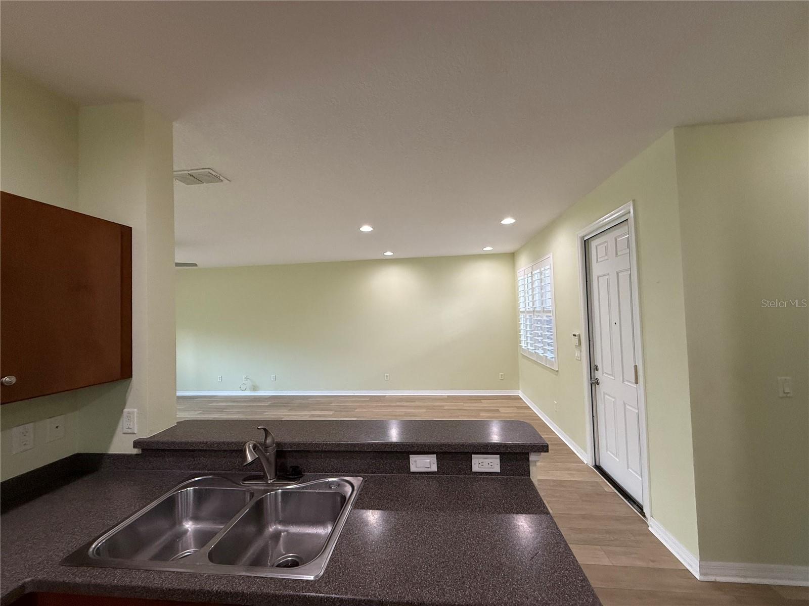 VALENCIA LAKES TR MM PH - Residential