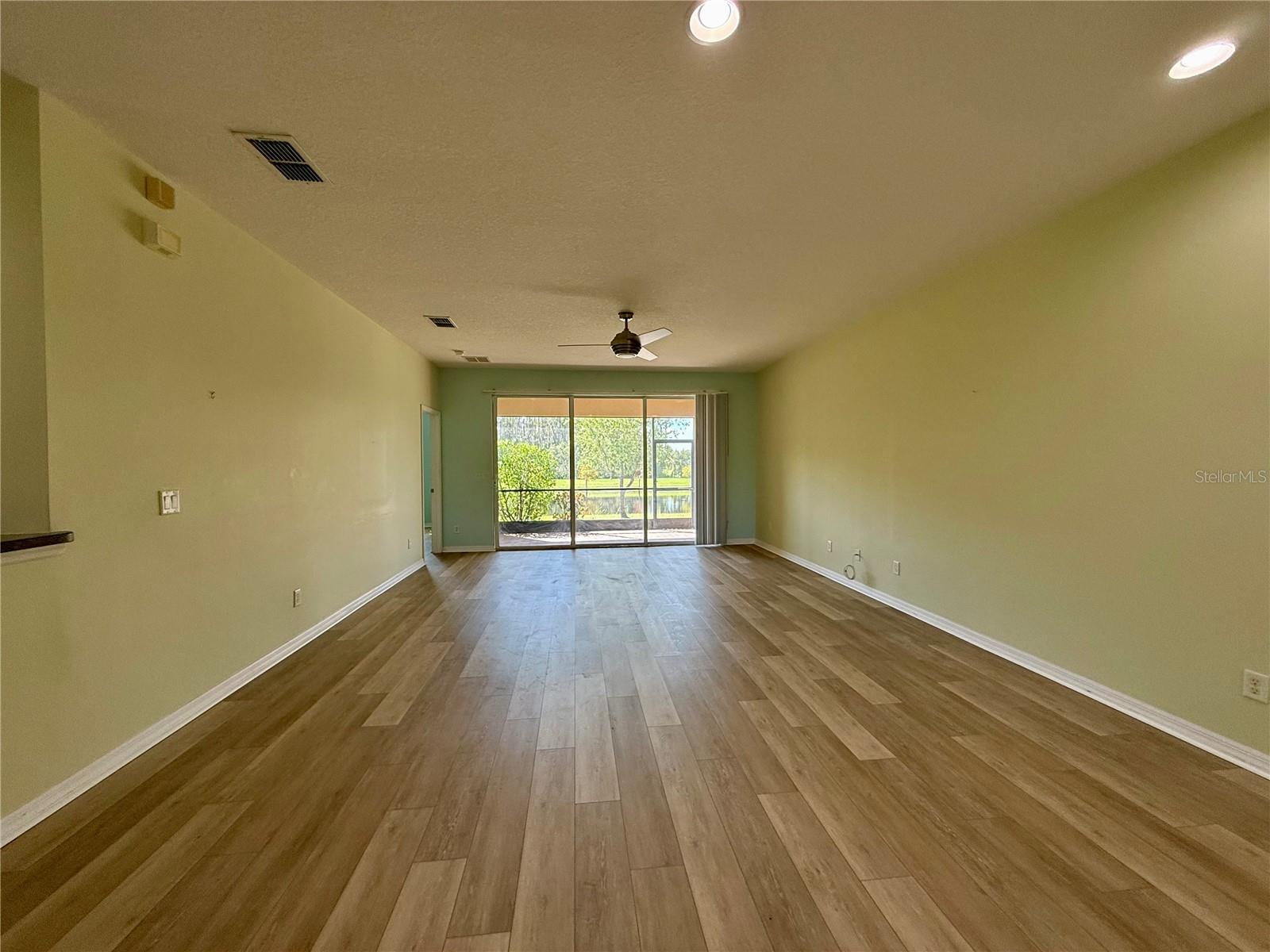 VALENCIA LAKES TR MM PH - Residential