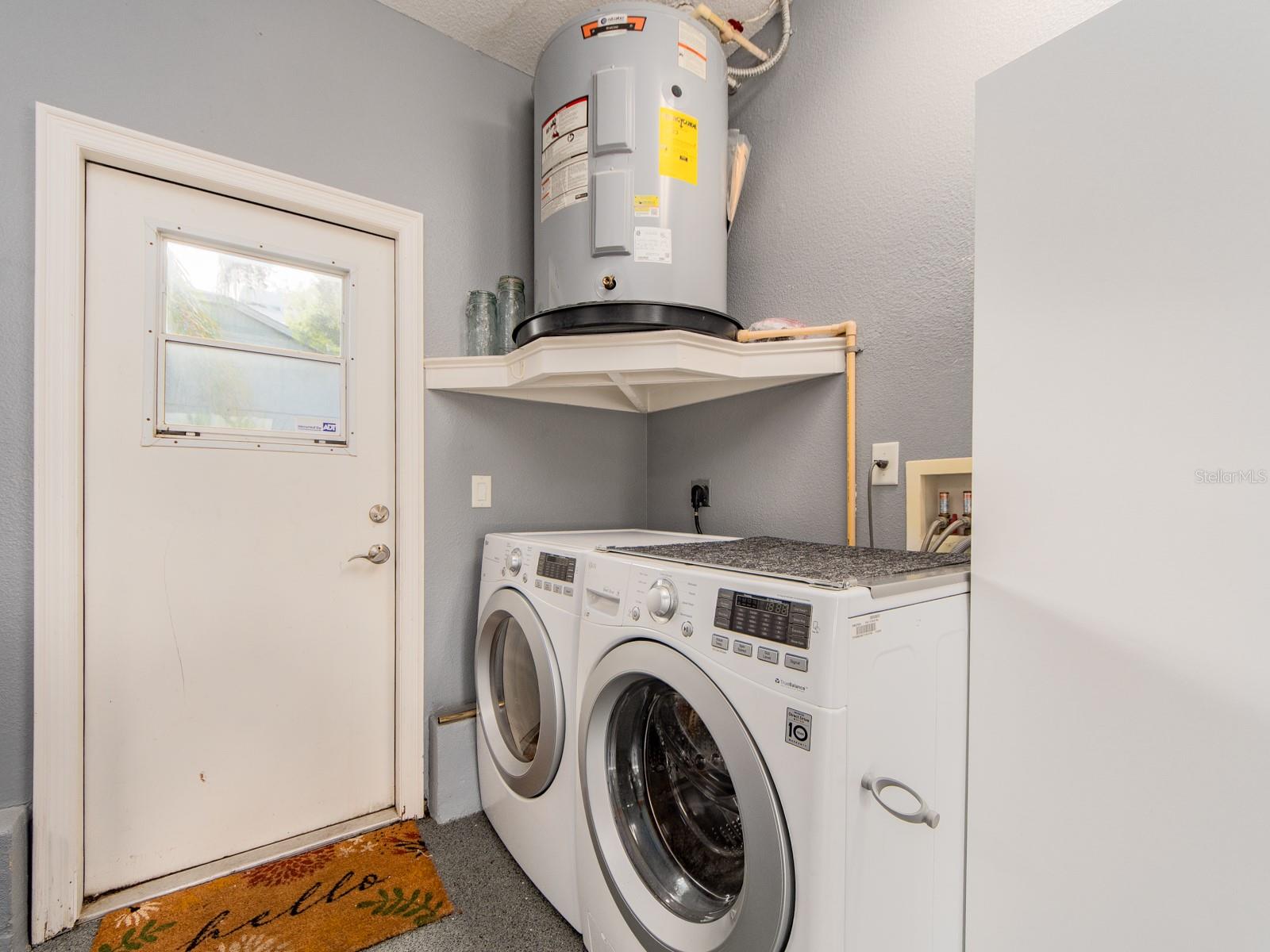 GRAND BAY SUB - Residential Lease