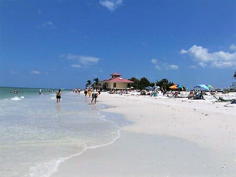 GRAND BAY SUB - Residential Lease