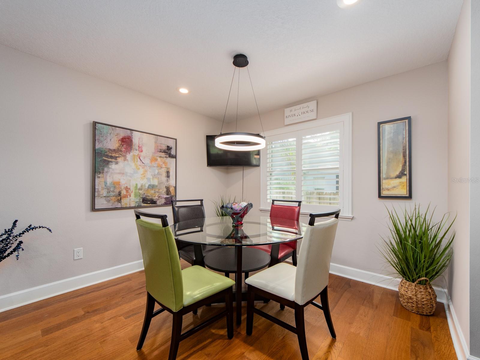GRAND BAY SUB - Residential Lease