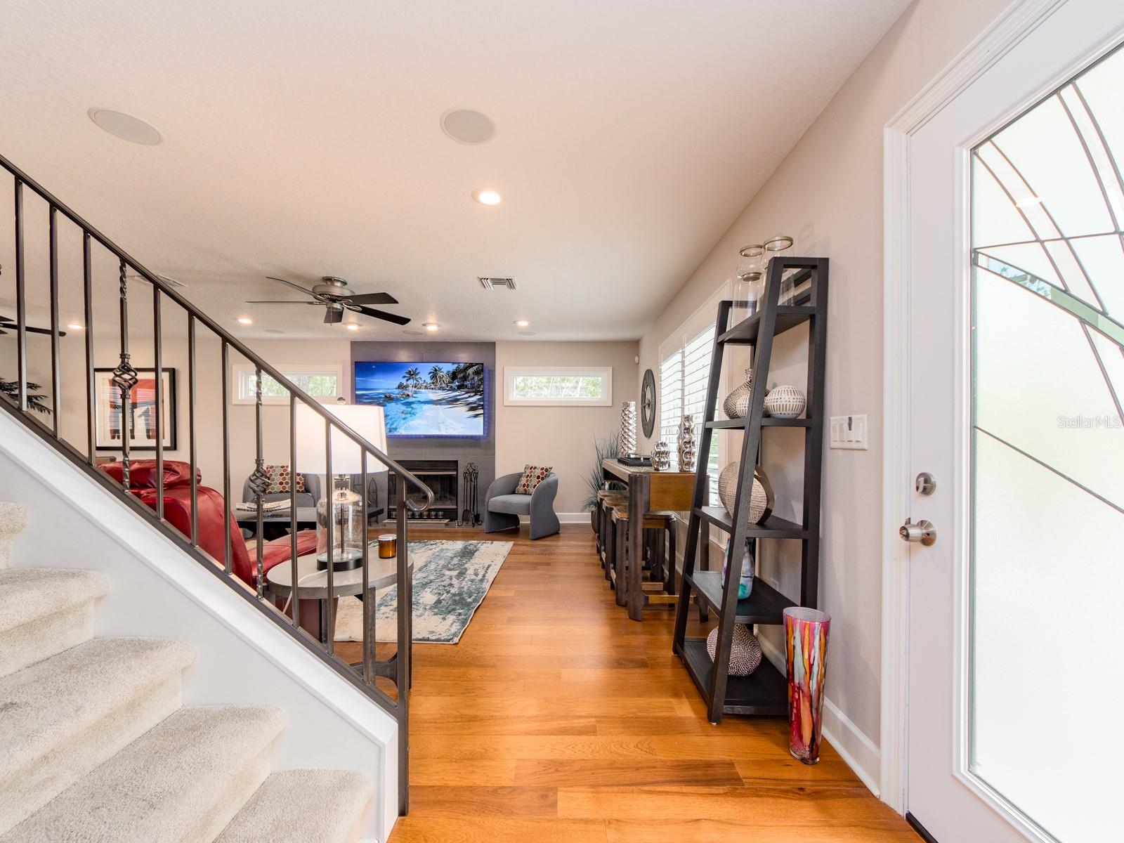 GRAND BAY SUB - Residential Lease