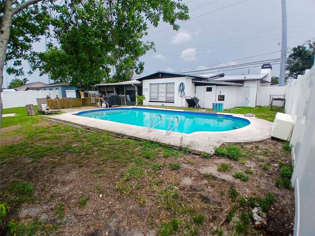 Photo of 3006 W Kirby Street, Tampa, FL 33614 (MLS # TB8416948)