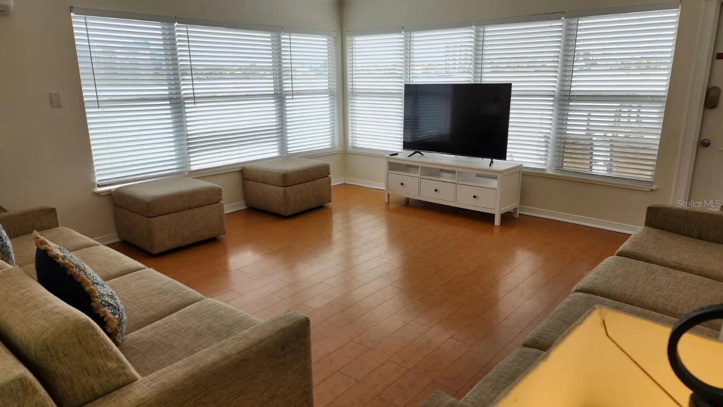 621 BAY ESPLANADE