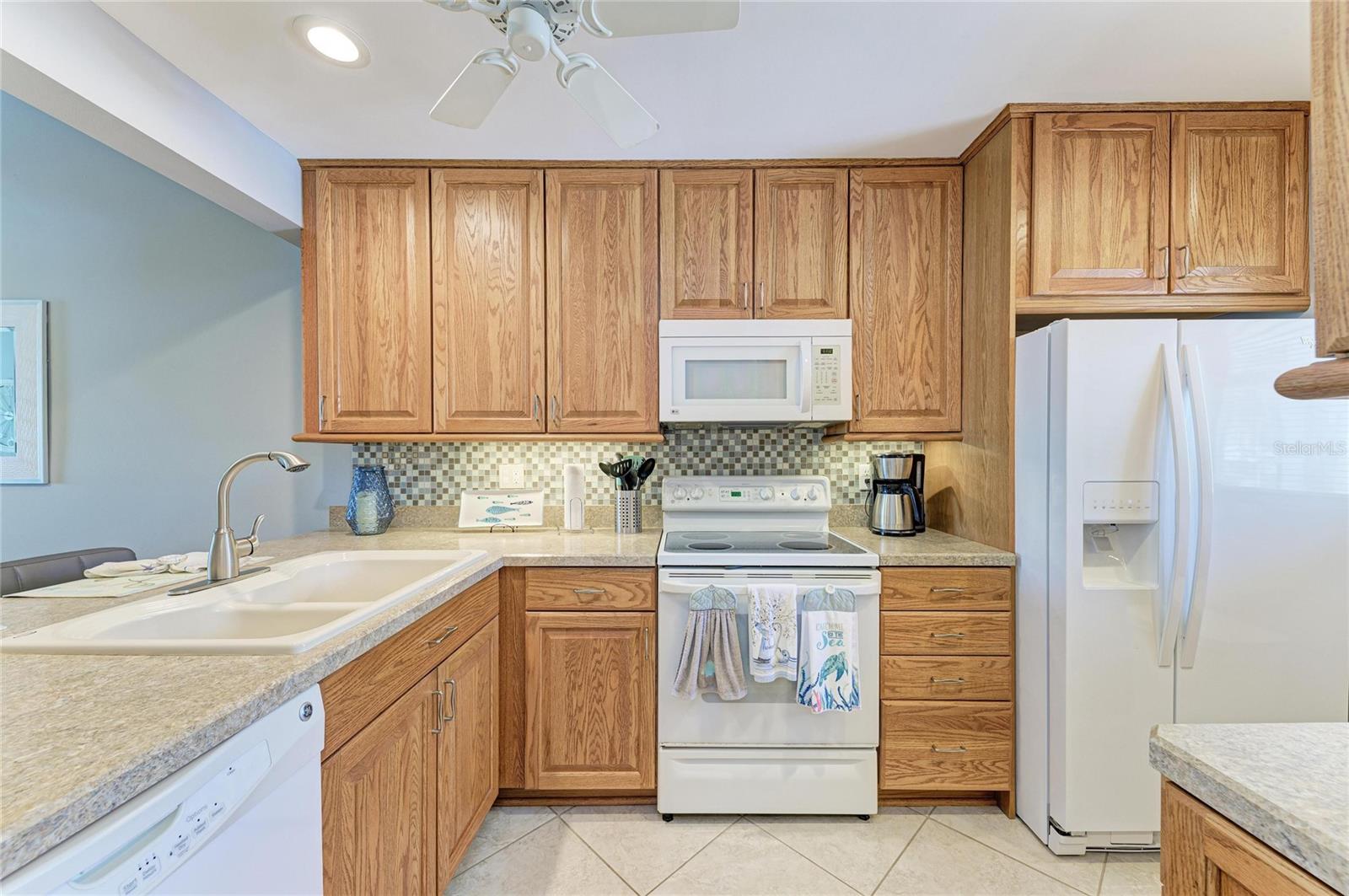 FARMINGTON VISTAS - Residential