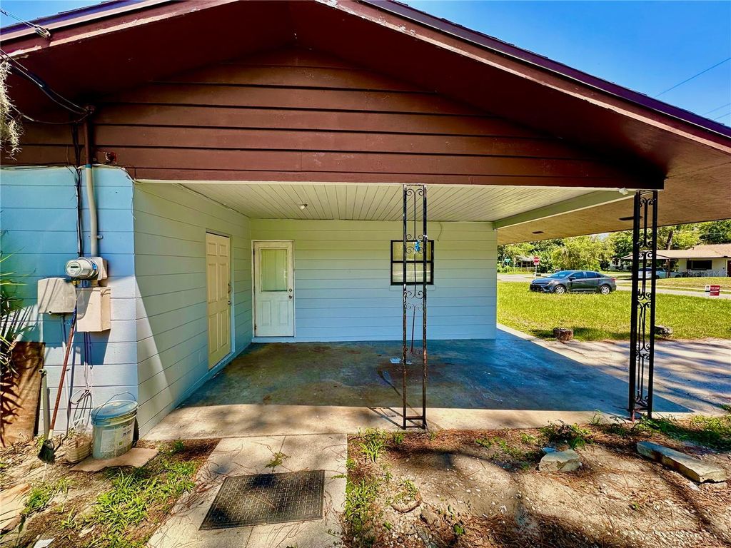 Photo of 3015 Avenue I NW, Winter Haven, FL 33881 (MLS # O6304872)