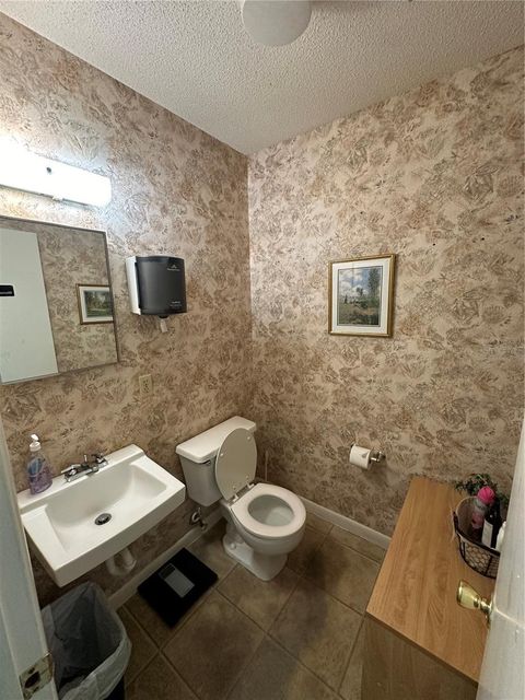 Tiny photo for 411 NW 1st Avenue, Ocala, FL 34475 (MLS # OM689249)