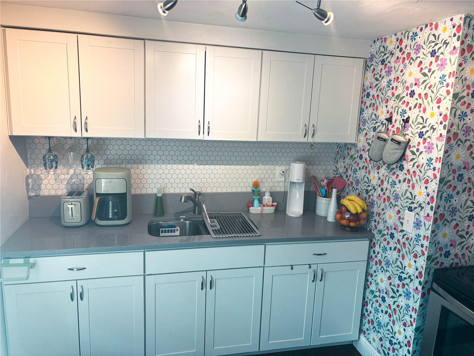 NORTHVIEW HILLS UNIT 3 - Residential