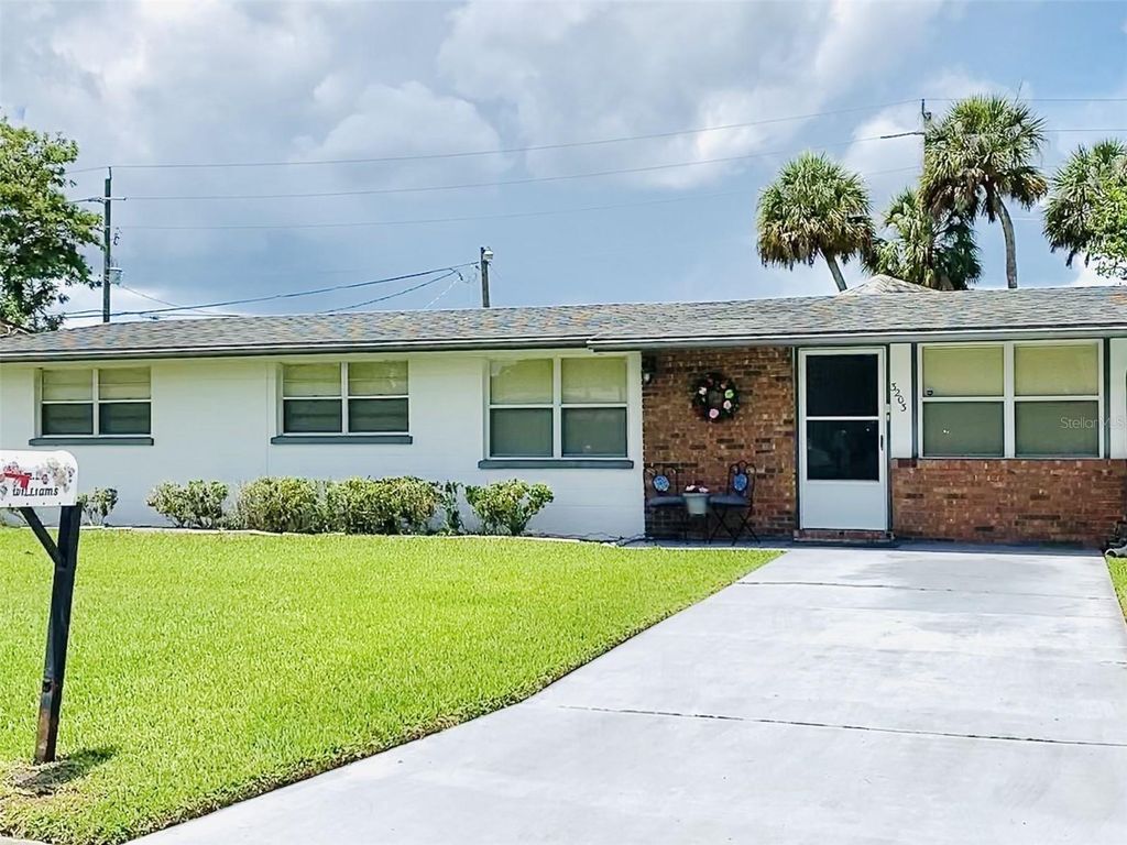 Photo of 3203 8TH AVENUE E, PALMETTO, FL 34221 (MLS # T3464906)