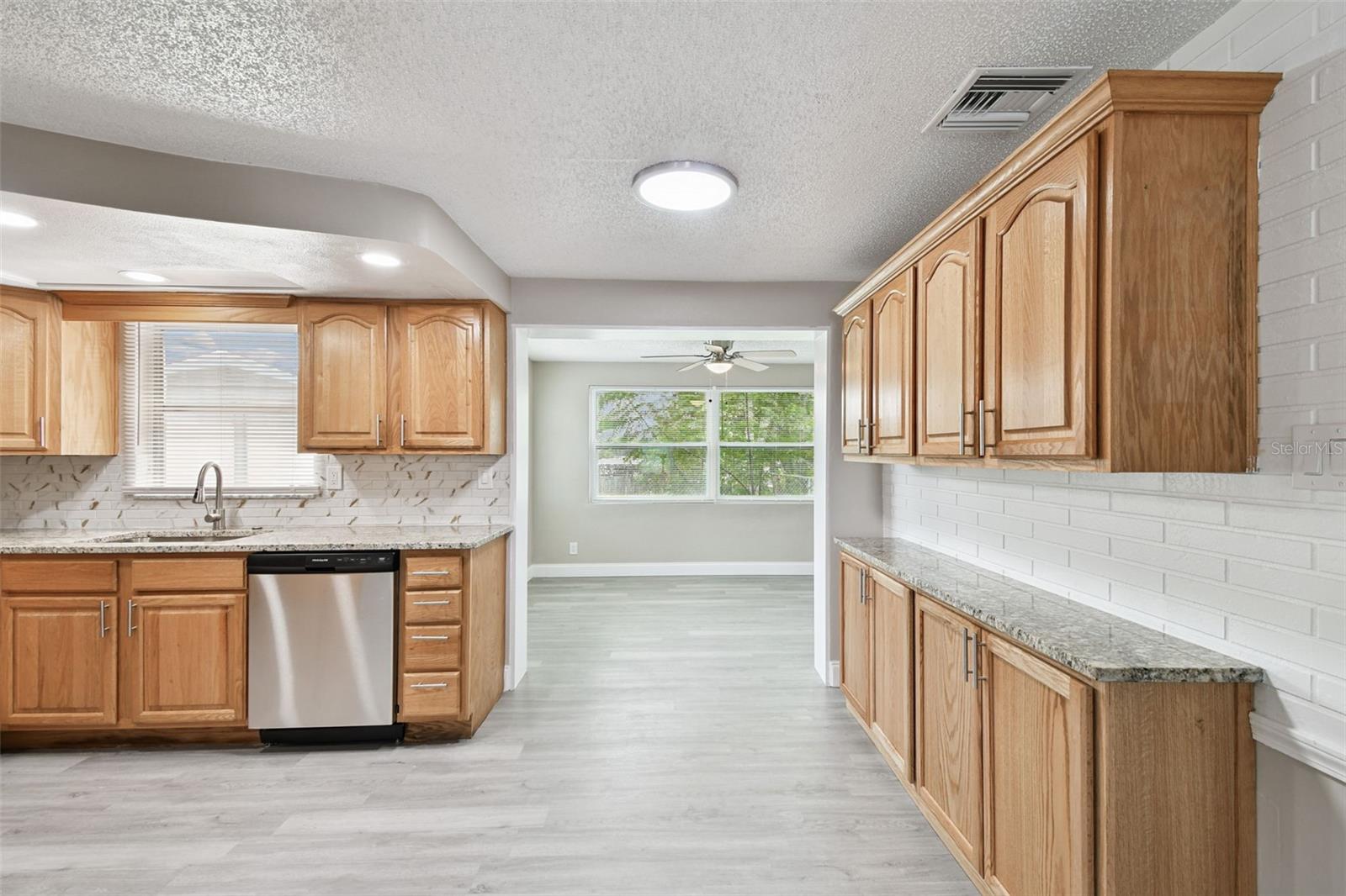 BEACON SQUARE - Residential
