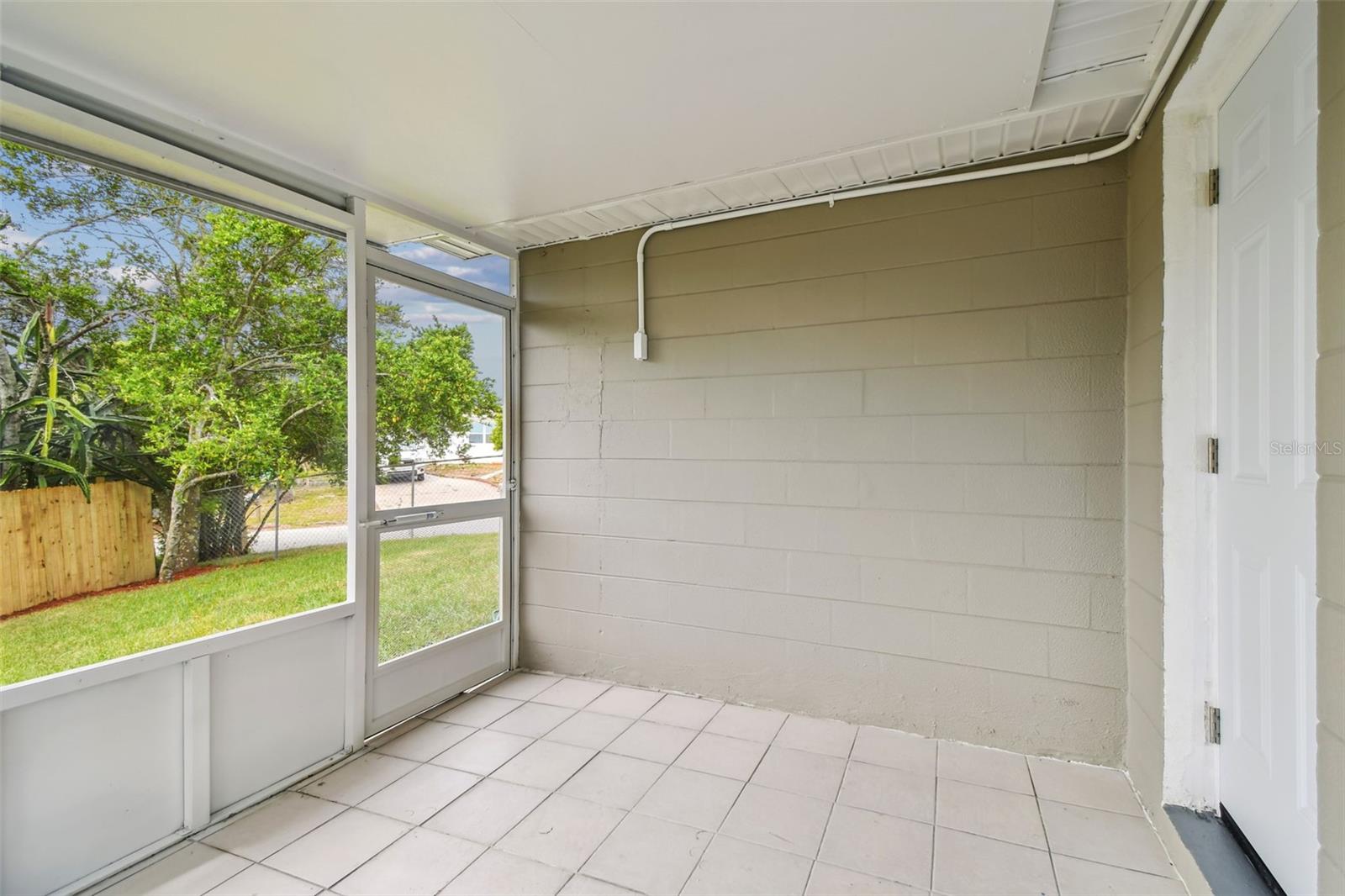 BEACON SQUARE - Residential
