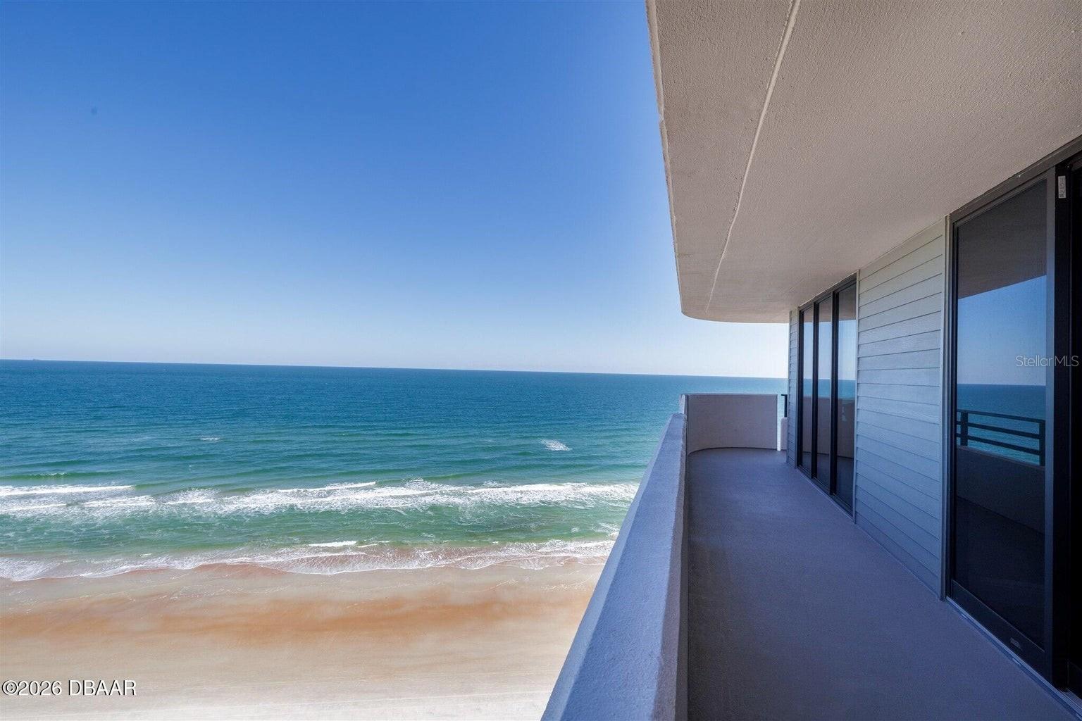 HORIZONS CONDO - Residential