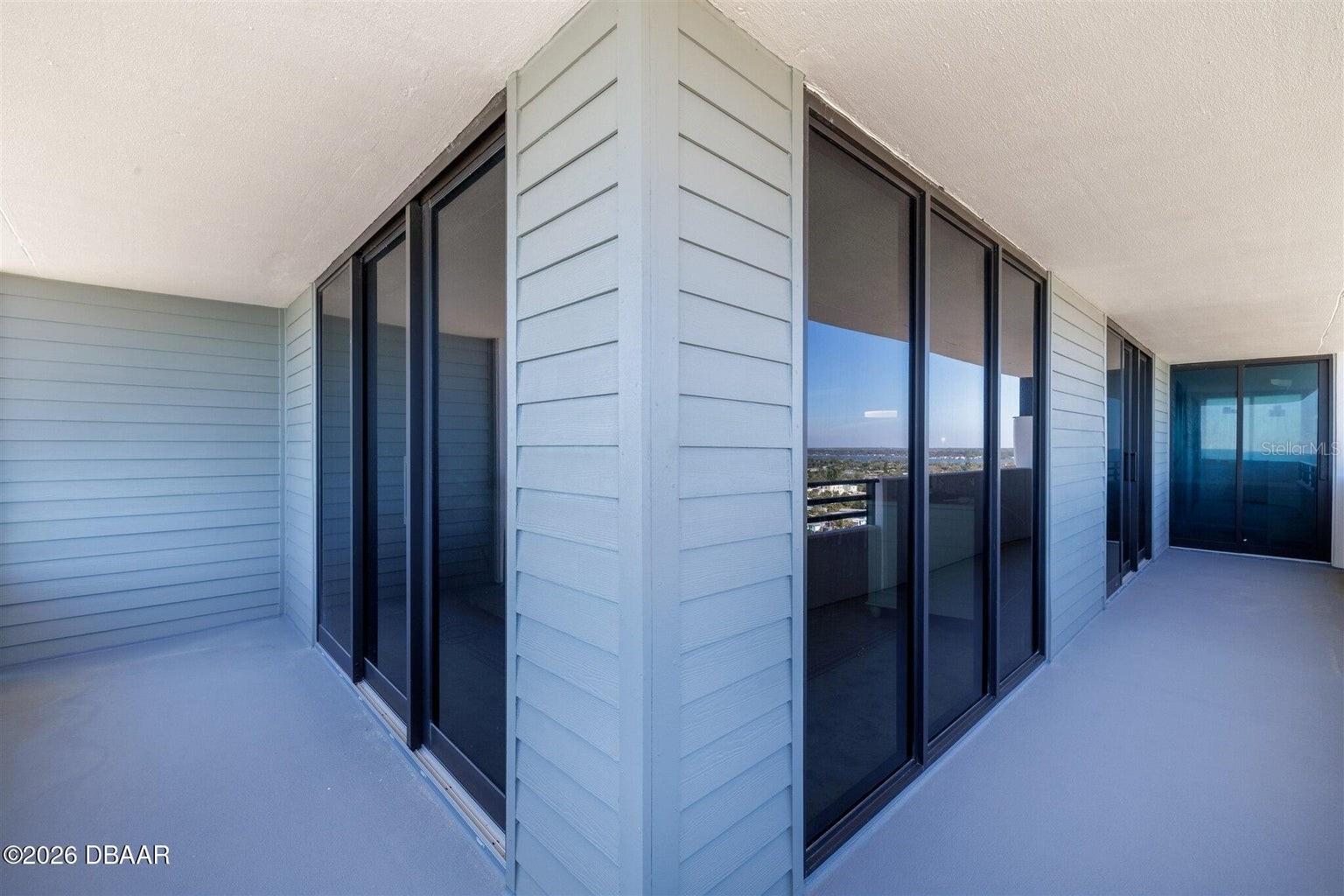 HORIZONS CONDO - Residential