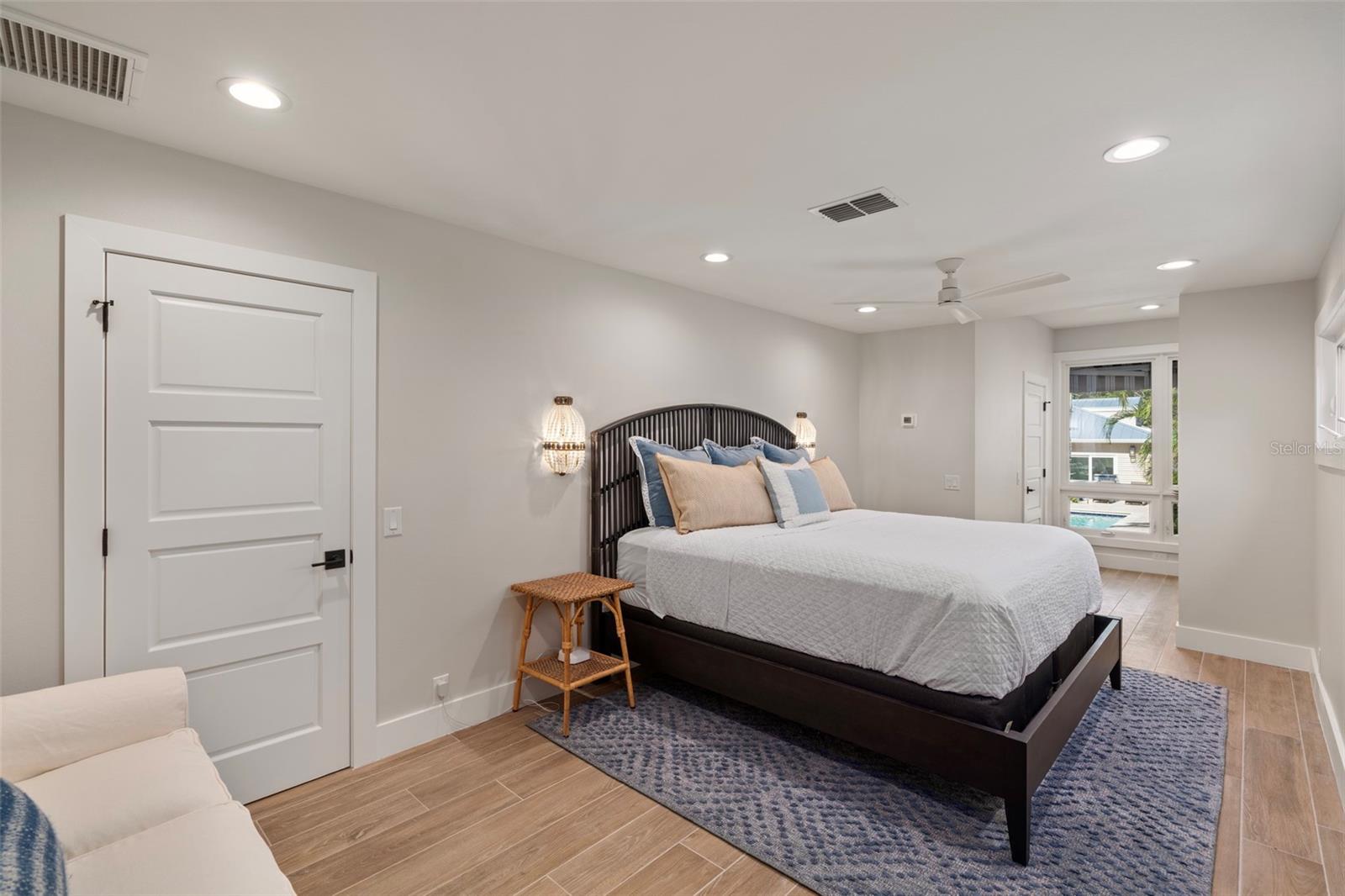 WHITE BEACH FRUIT CO PROP - Residential