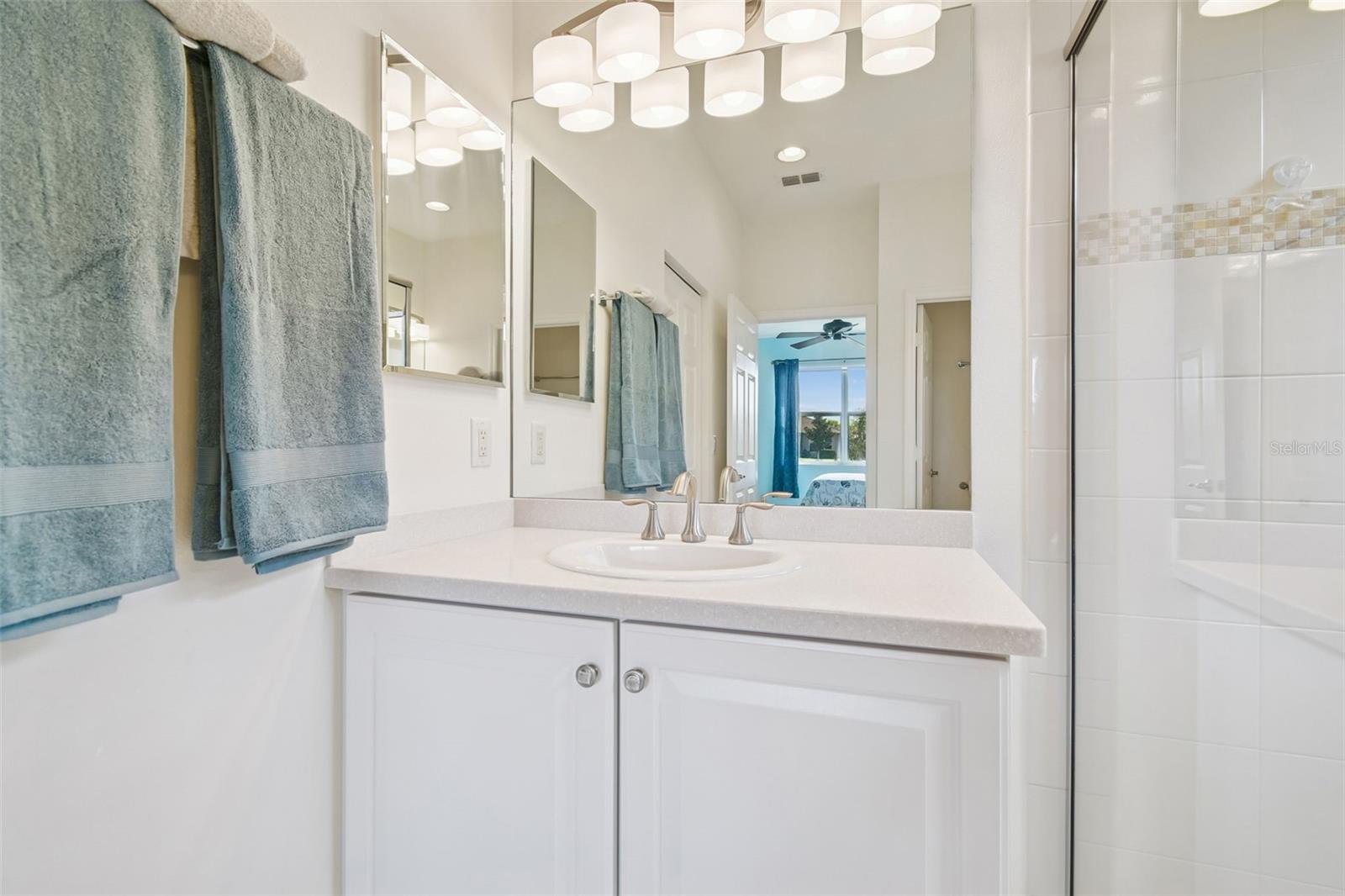 VALENCIA LAKES TR N - Residential