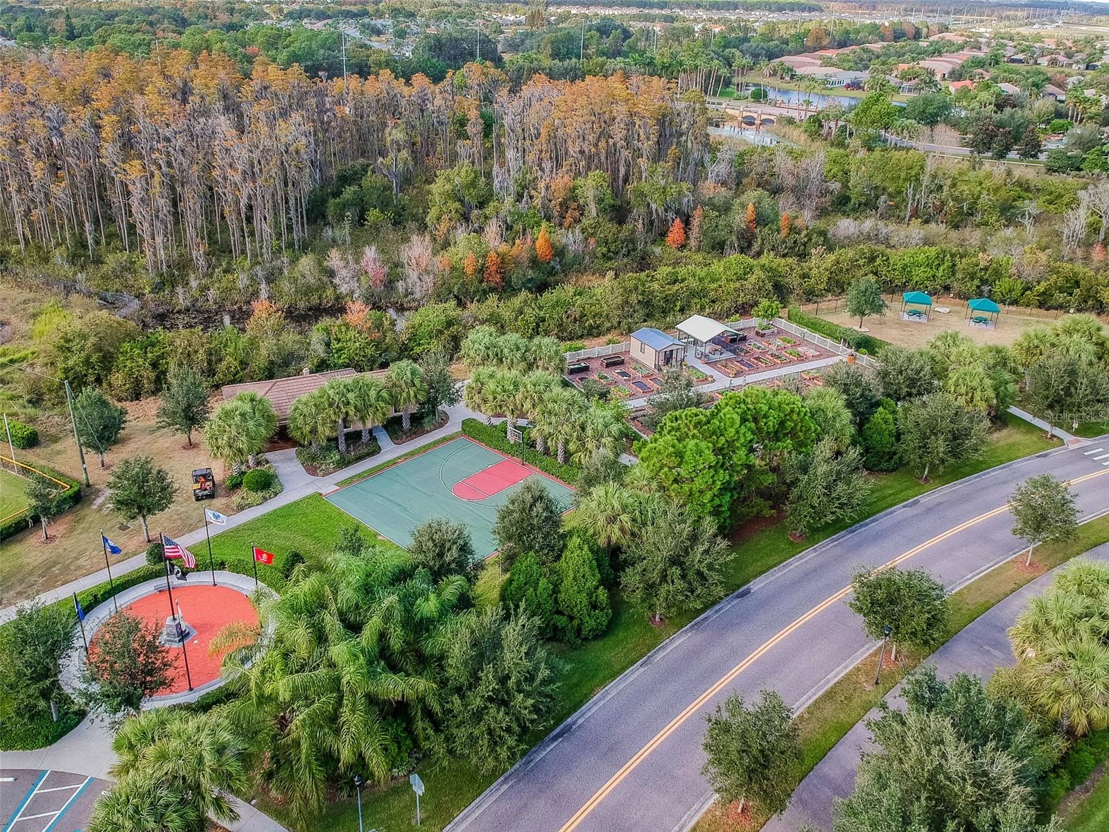 VALENCIA LAKES TR N - Residential