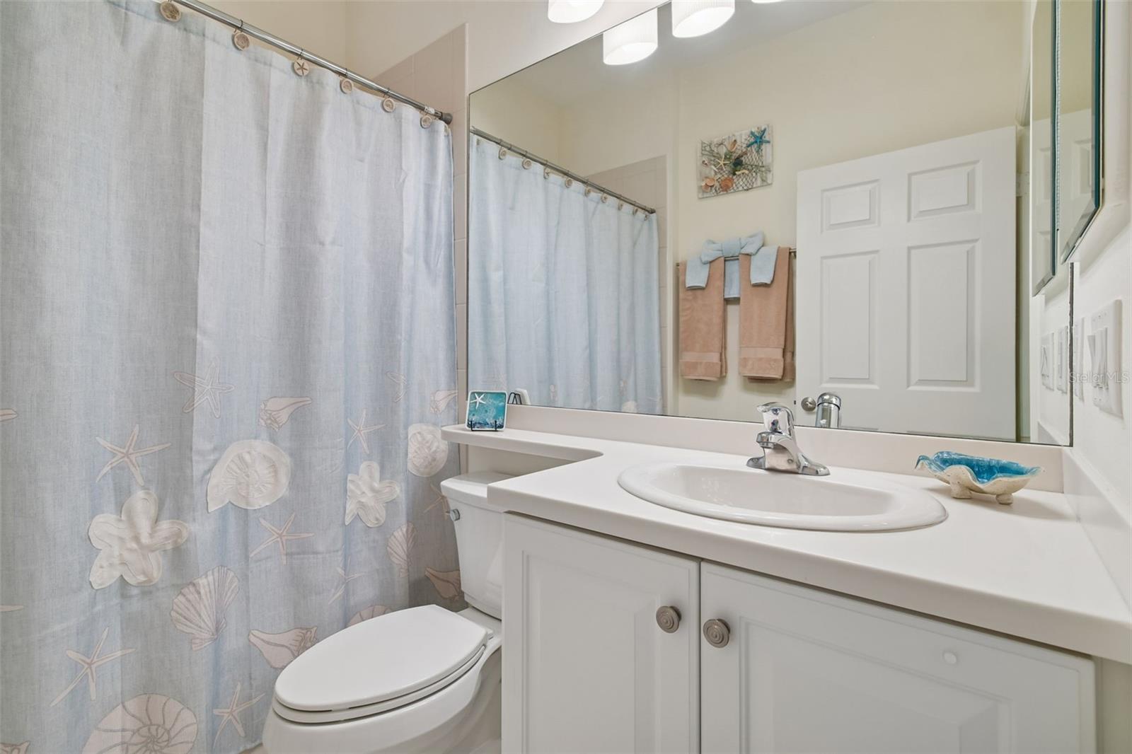 VALENCIA LAKES TR N - Residential