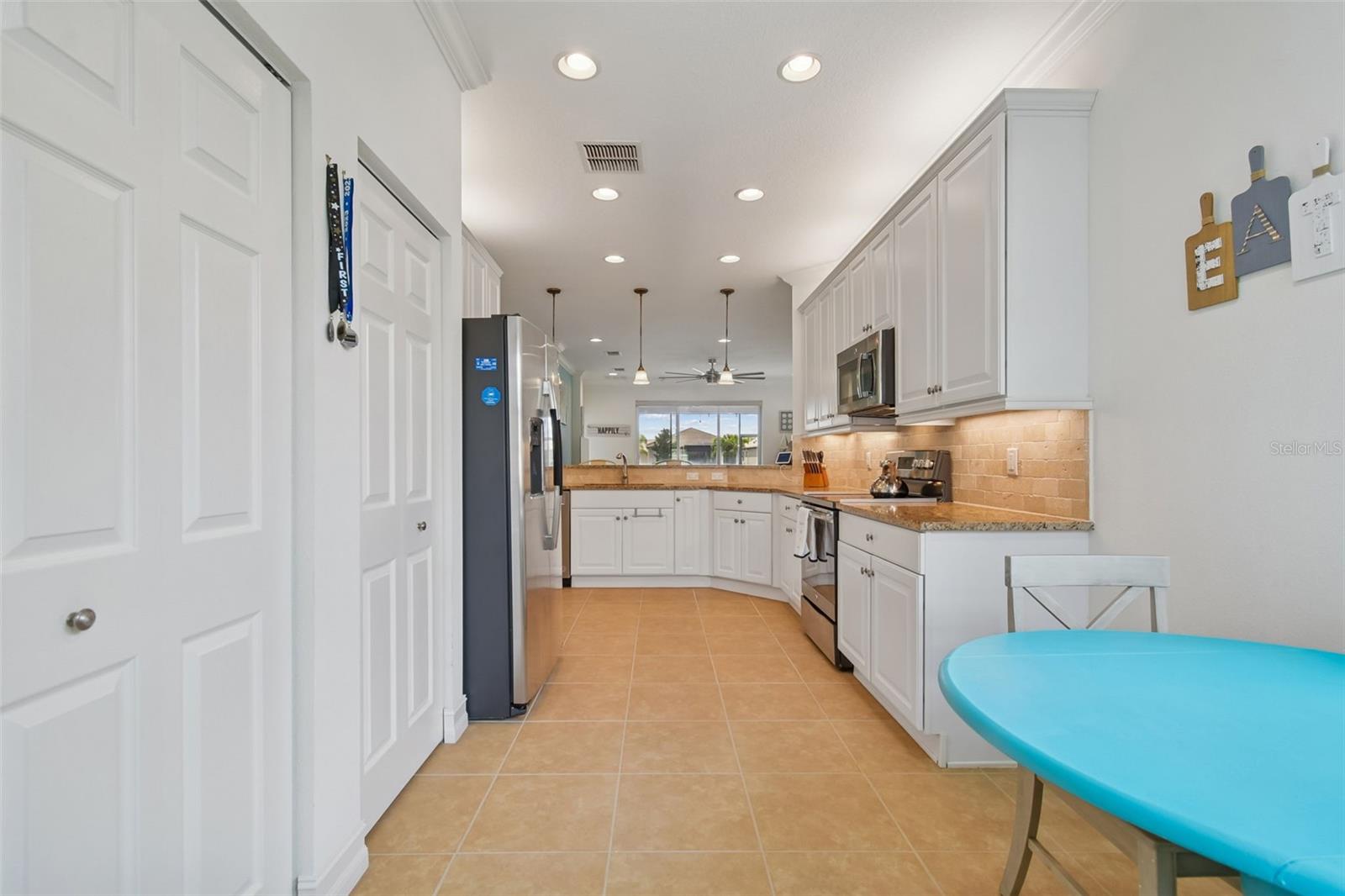 VALENCIA LAKES TR N - Residential