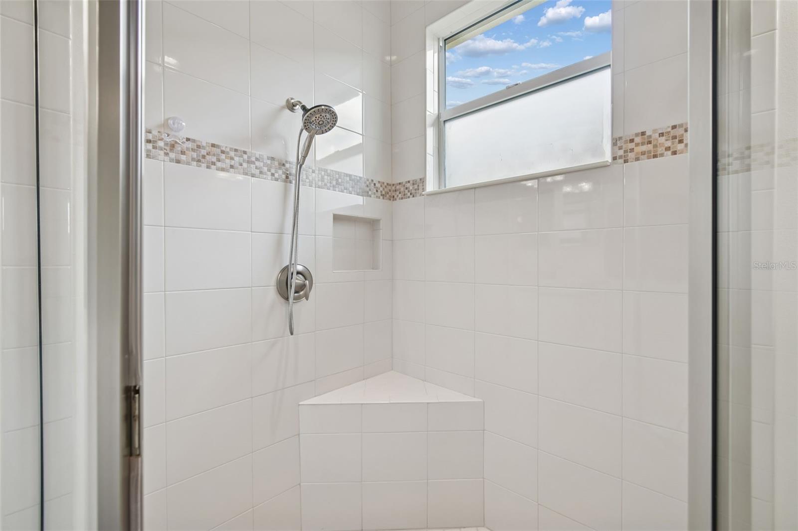 VALENCIA LAKES TR N - Residential