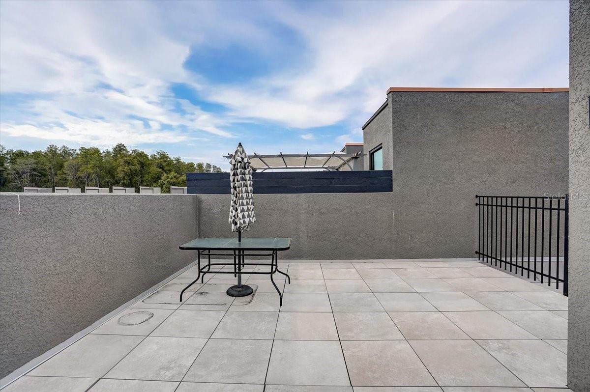 CARROLLWOOD CROSSINGS 2 - Residential