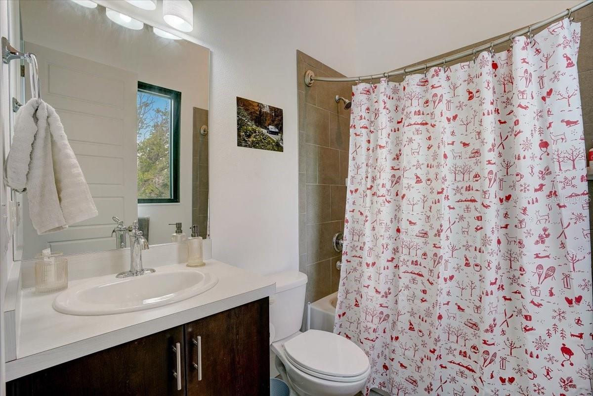 CARROLLWOOD CROSSINGS 2 - Residential