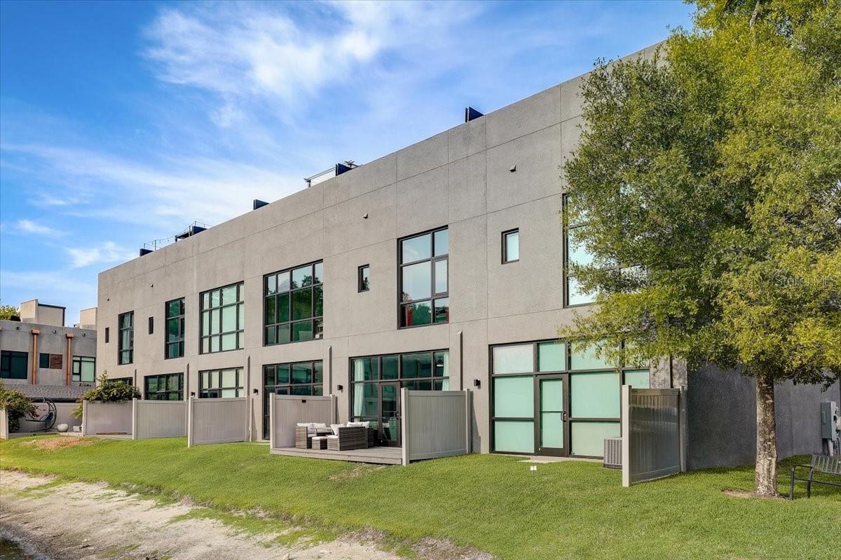 CARROLLWOOD CROSSINGS 2 - Residential