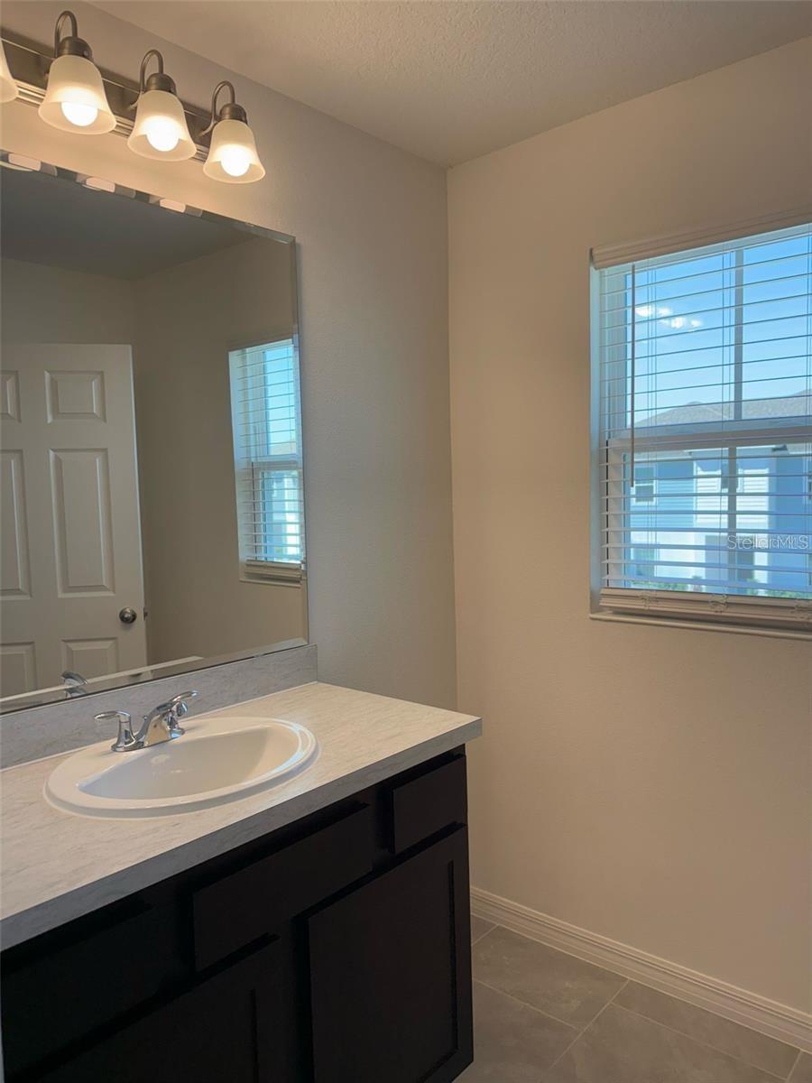 LEGACY LNDGS - Residential Lease