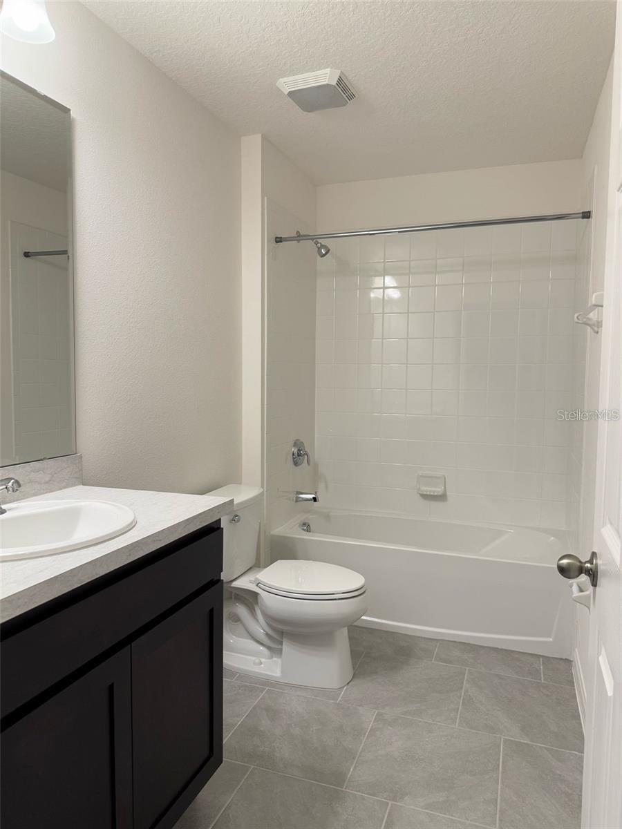 LEGACY LNDGS - Residential Lease