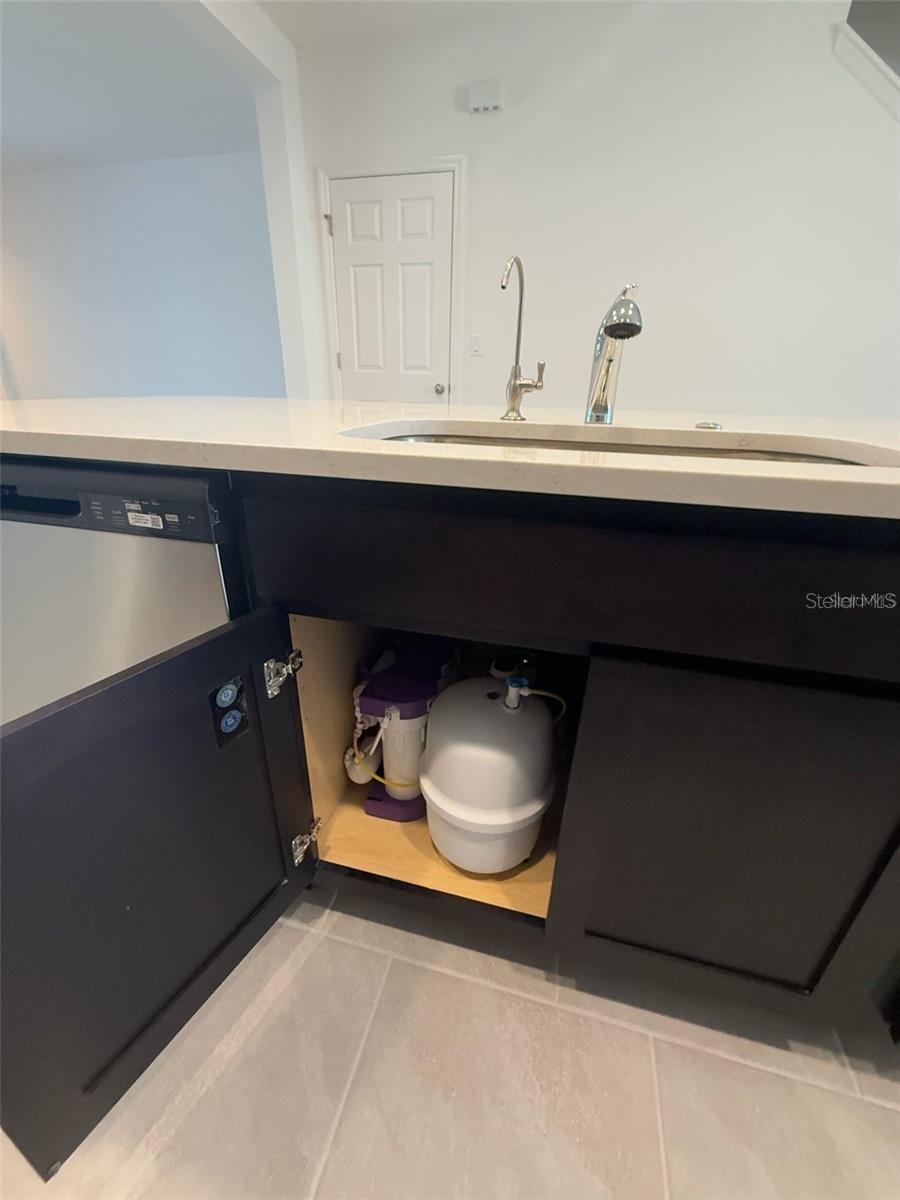 LEGACY LNDGS - Residential Lease