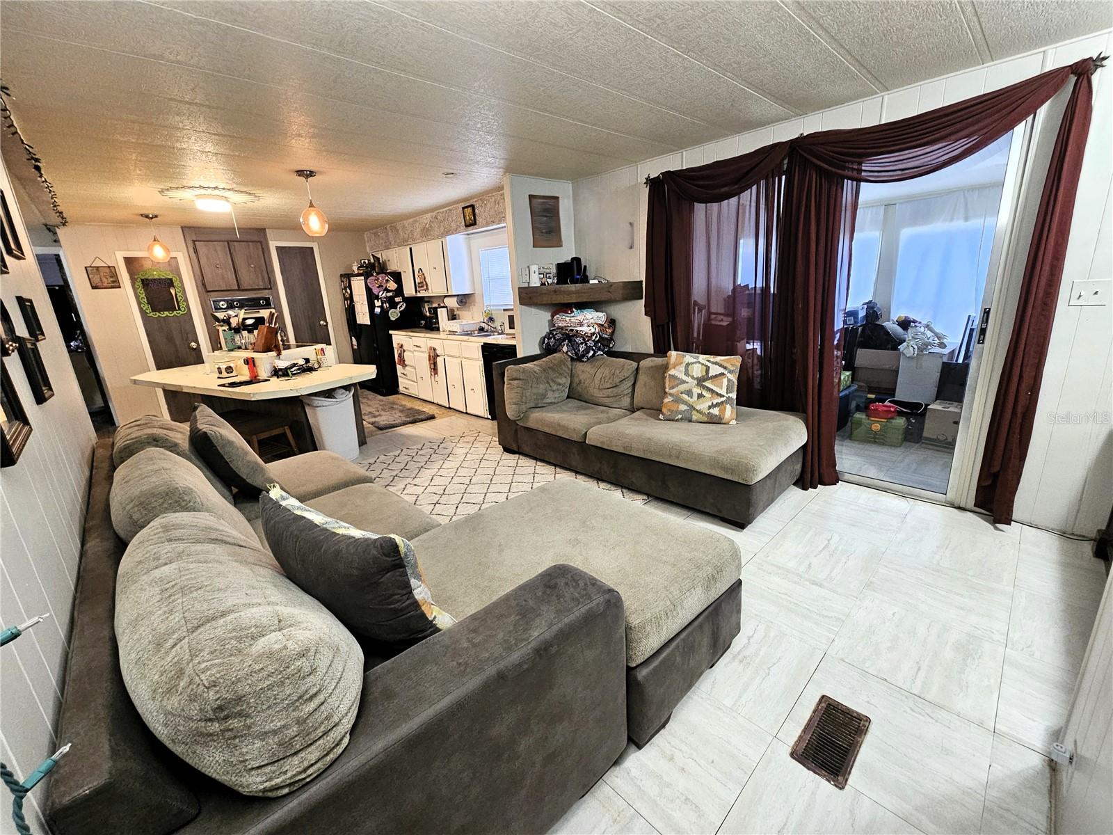 ZH COL SUB - Residential