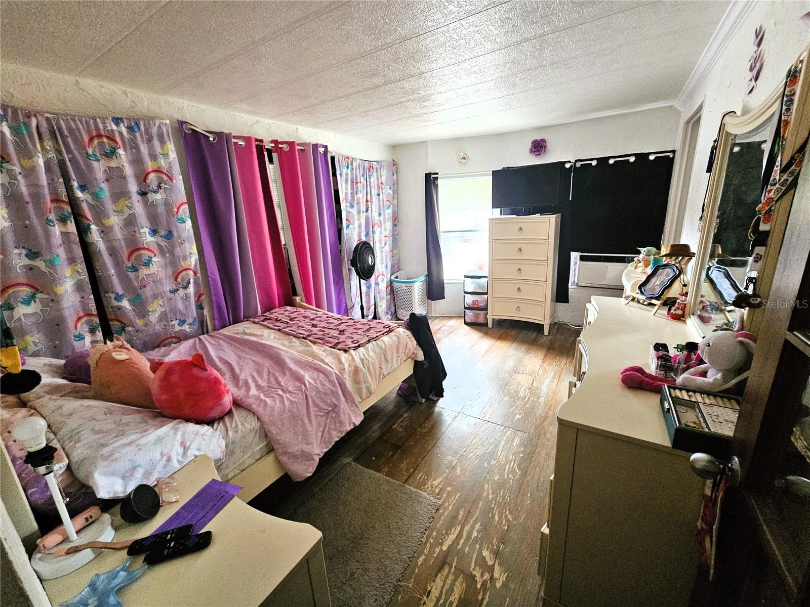 ZH COL SUB - Residential