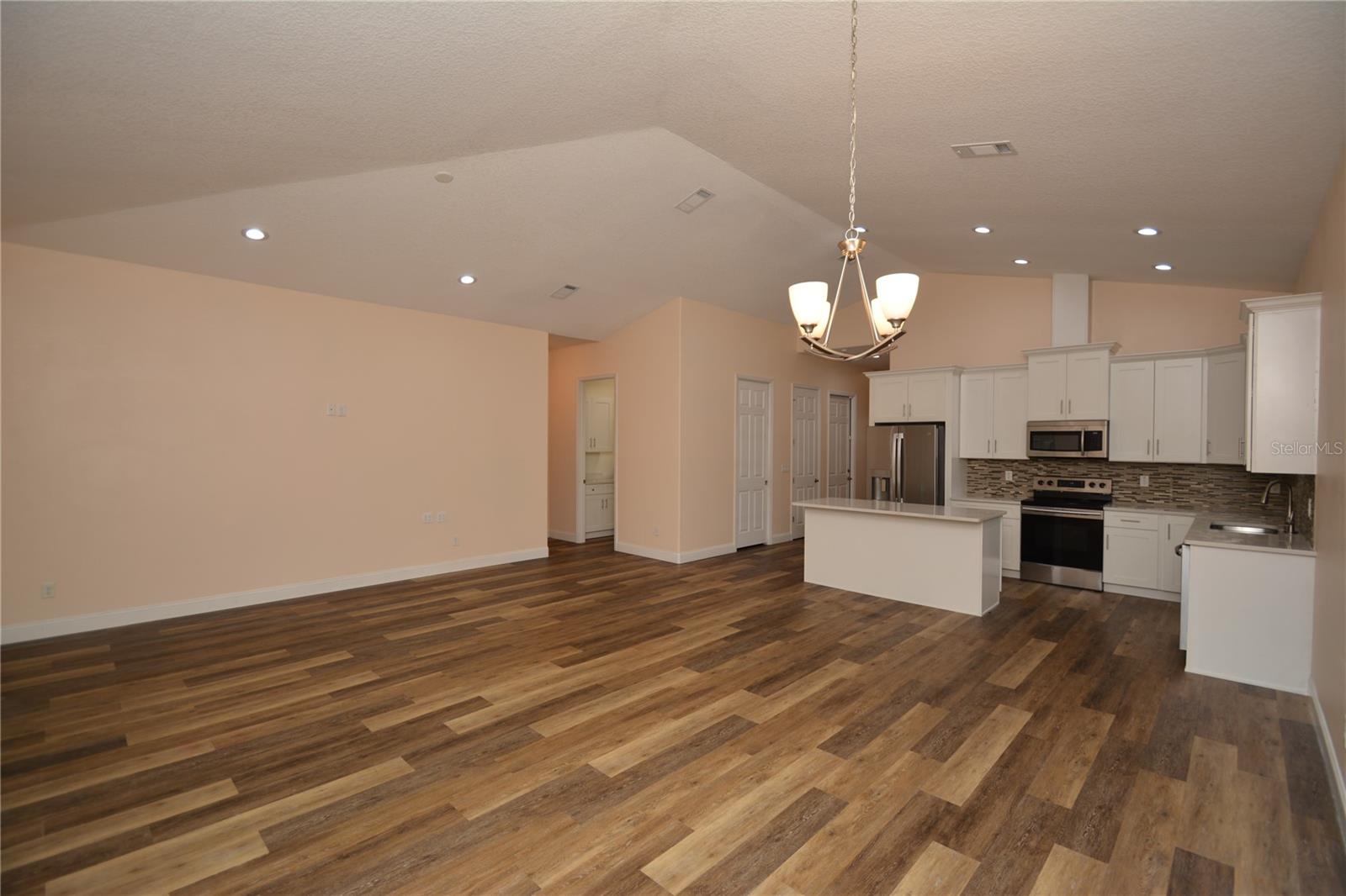 AMERICAN VILLAGE - Residential