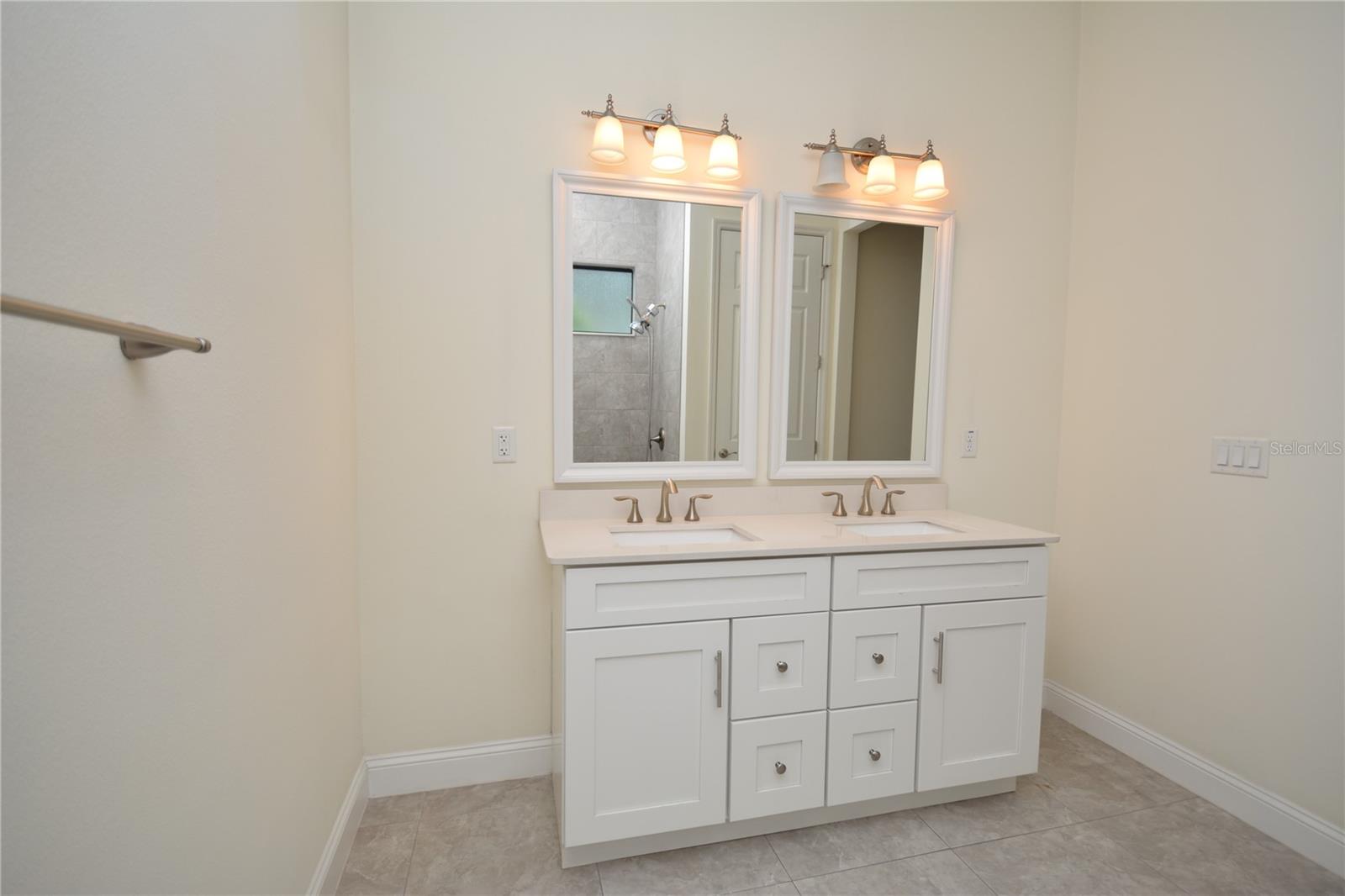 AMERICAN VILLAGE - Residential