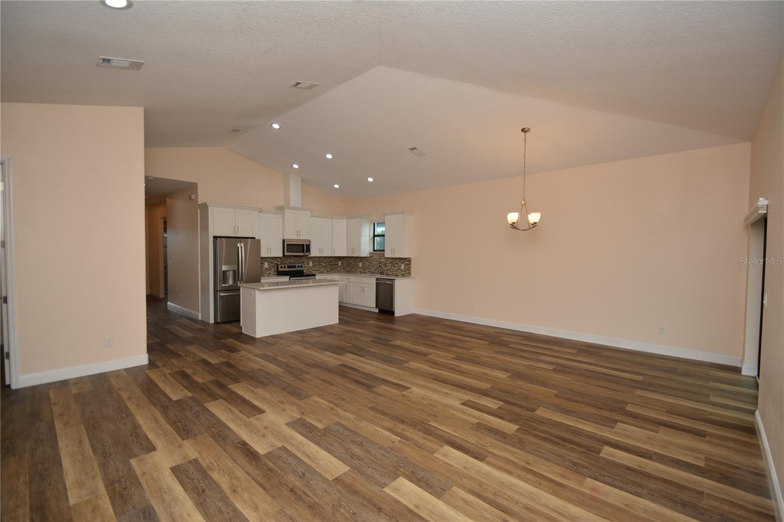 AMERICAN VILLAGE - Residential