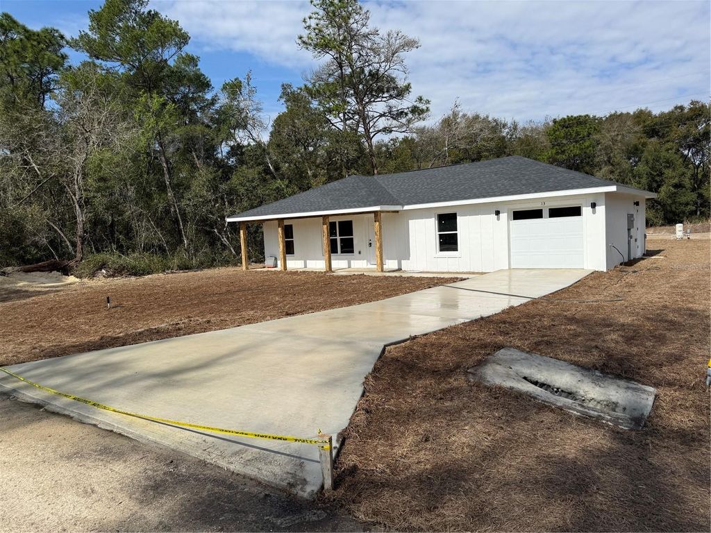 Photo of 13 Bay Track, Ocklawaha, FL 32179 (MLS # OM719684)