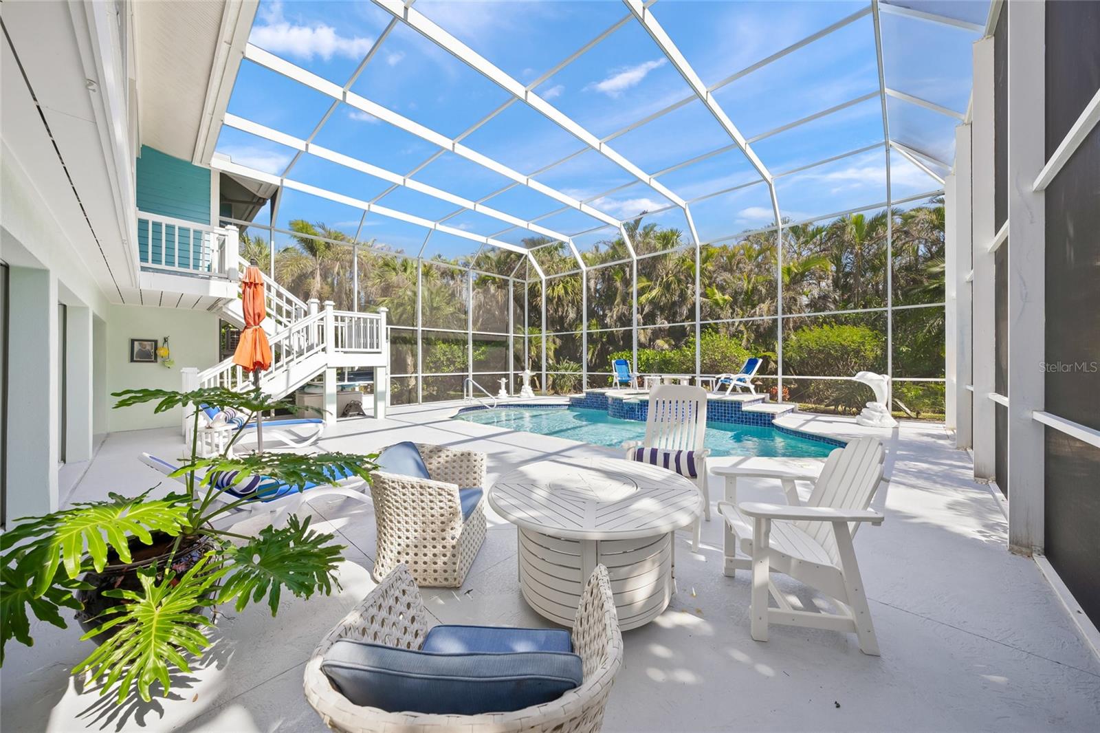THE EAGLE POINT CLUB - Residential