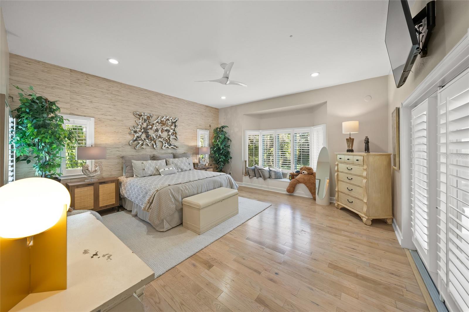 THE EAGLE POINT CLUB - Residential