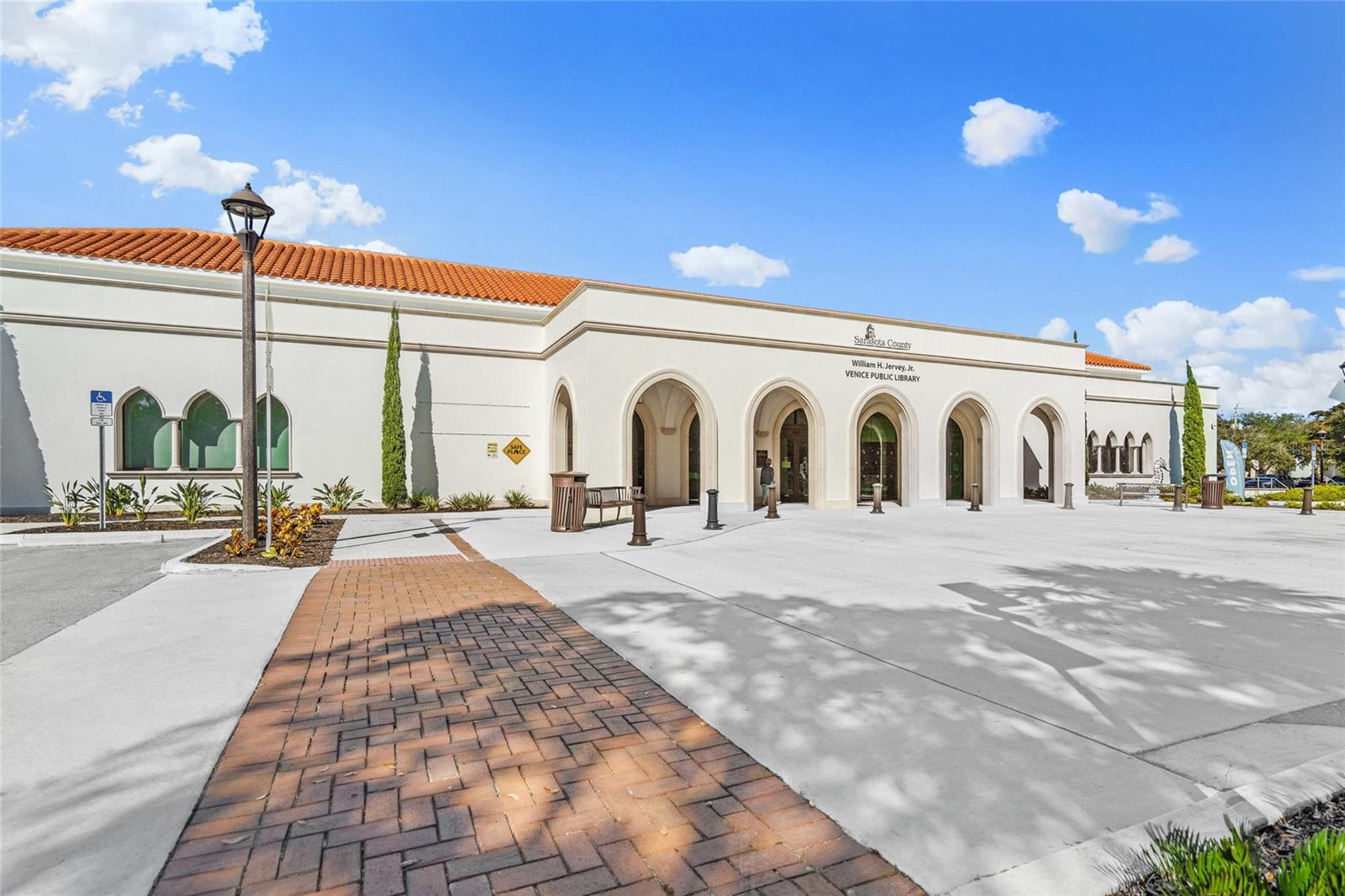 THE EAGLE POINT CLUB - Residential