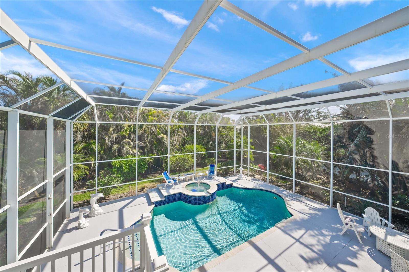 THE EAGLE POINT CLUB - Residential