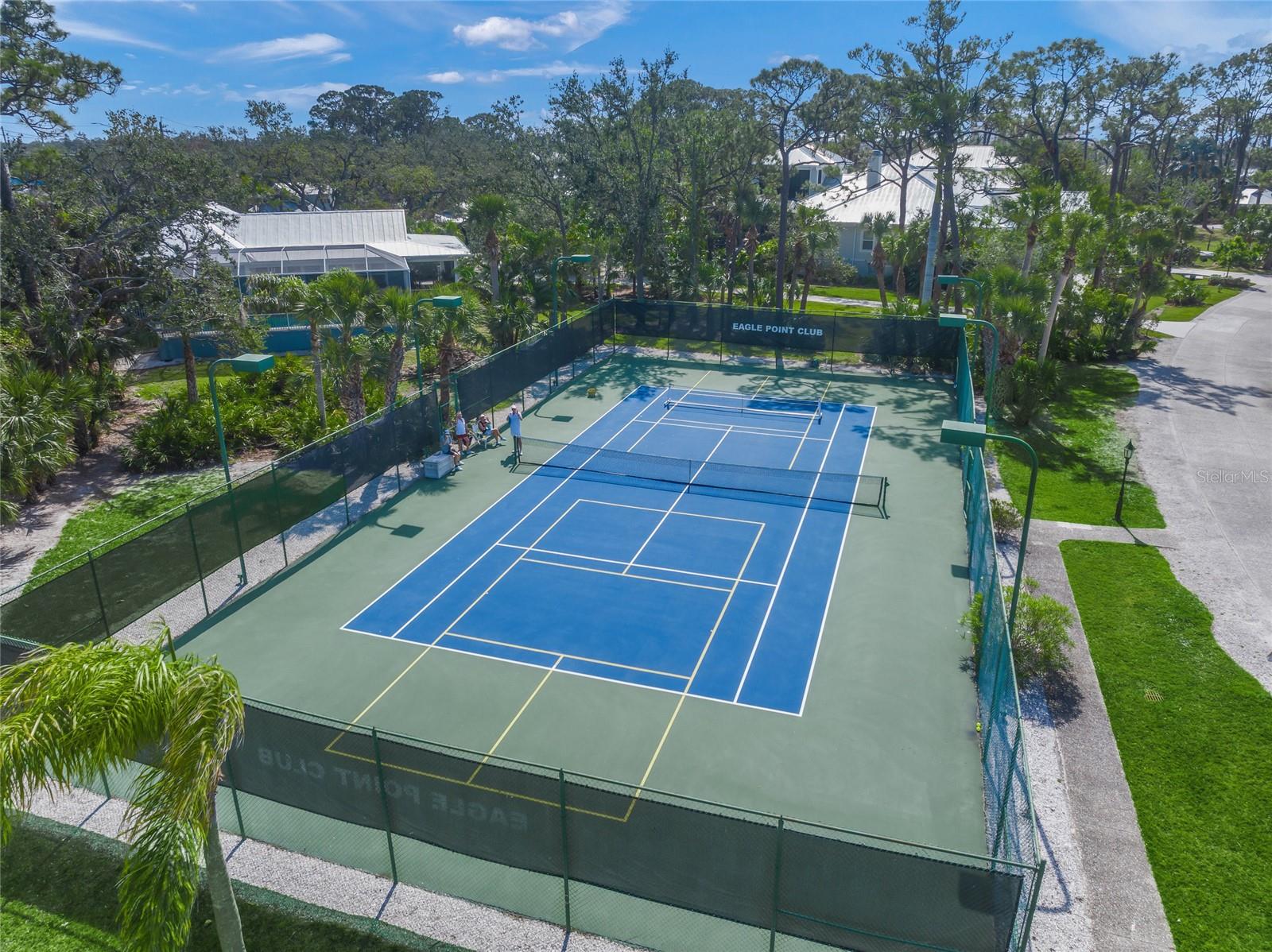 THE EAGLE POINT CLUB - Residential