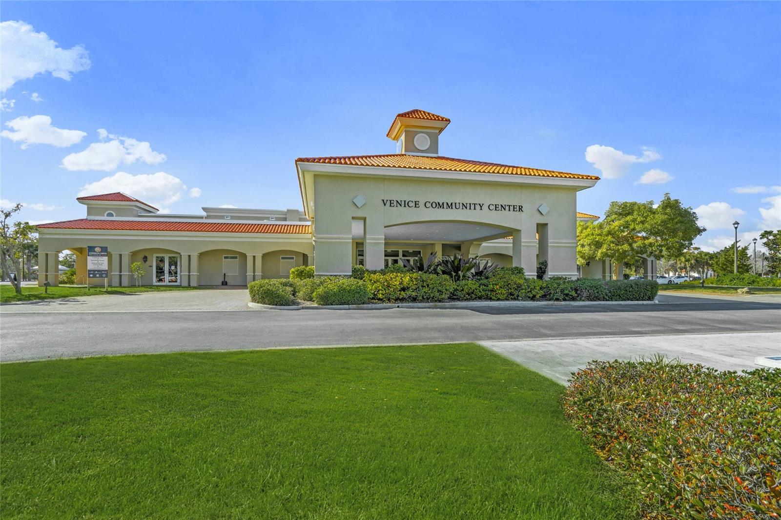 THE EAGLE POINT CLUB - Residential
