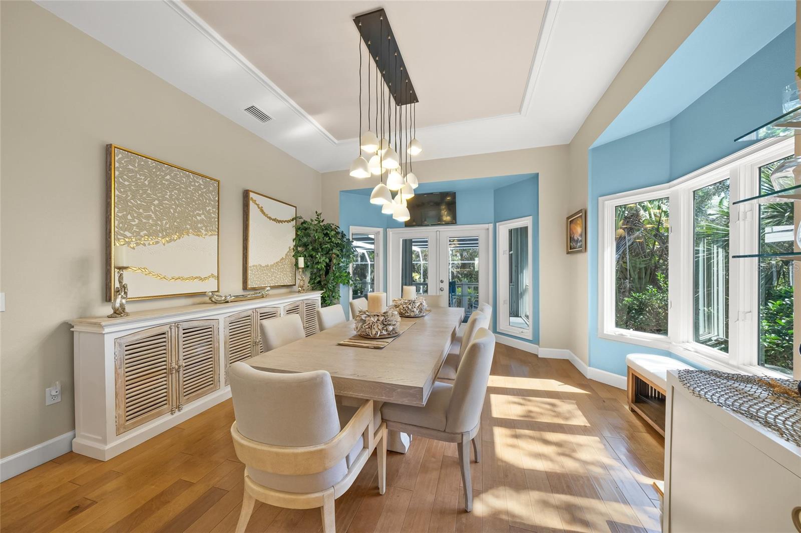 THE EAGLE POINT CLUB - Residential
