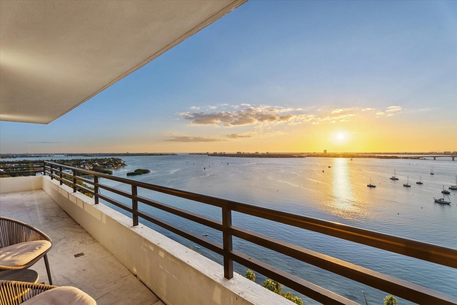 770 S PALM AVENUE PH-1, SARASOTA, FL, 34236 2 770 S PALM AVENUE PH-1
