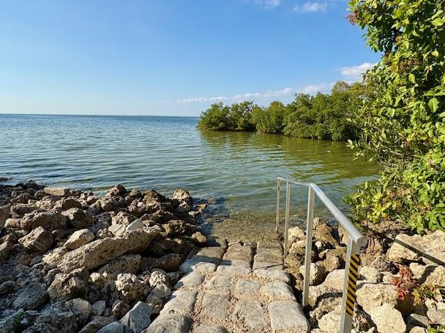 CULBREATH KEY BAYSIDE CONDOMIN - Residential Lease