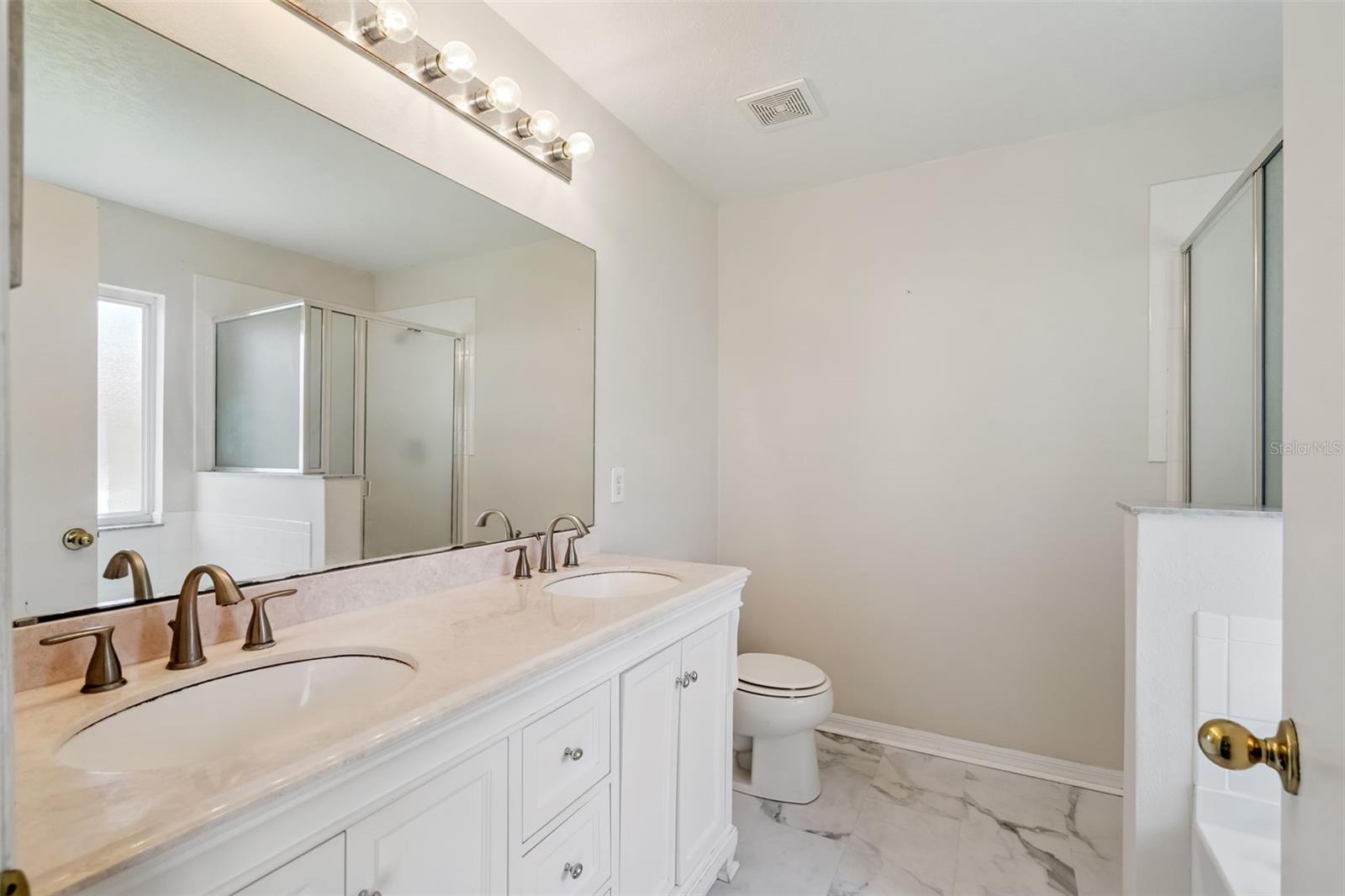 FOUR CORNERS PH 2 - Residential