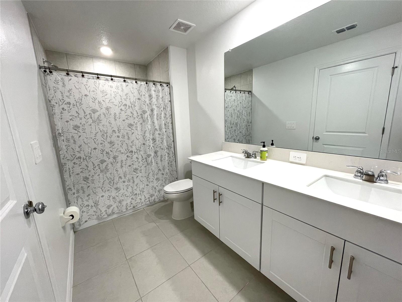 TOWNES/WINDSONG - Residential