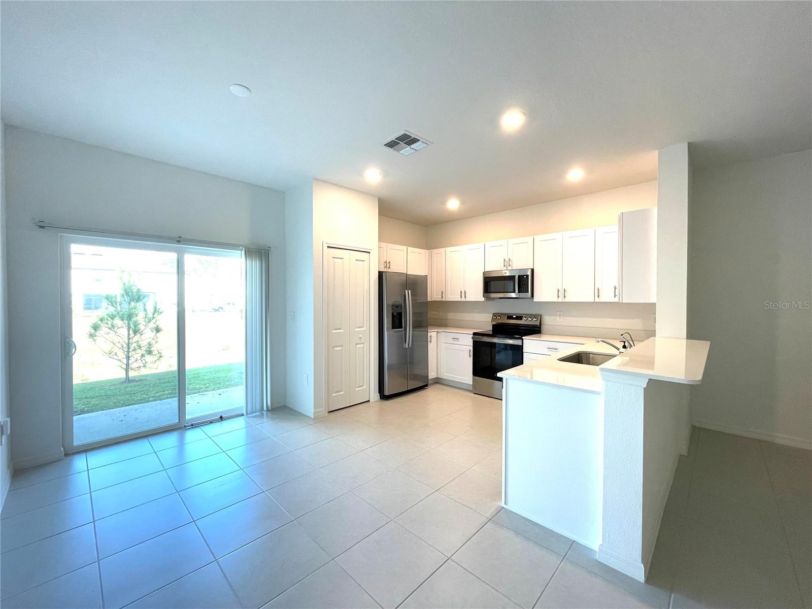 TOWNES/WINDSONG - Residential