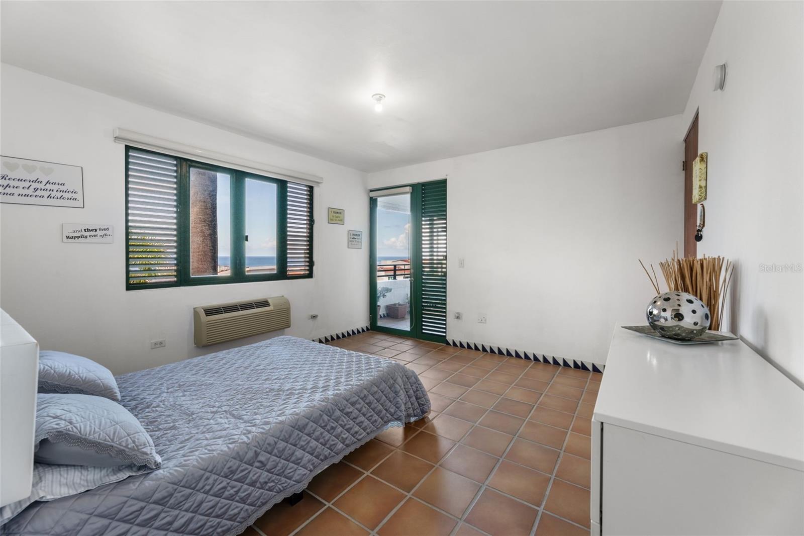 COND.VISTAS DEL CACIQUE - Residential Lease